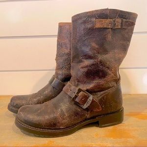 Frye Veronica distressed Italian leather crackle cowgirl boots. Size 6.5